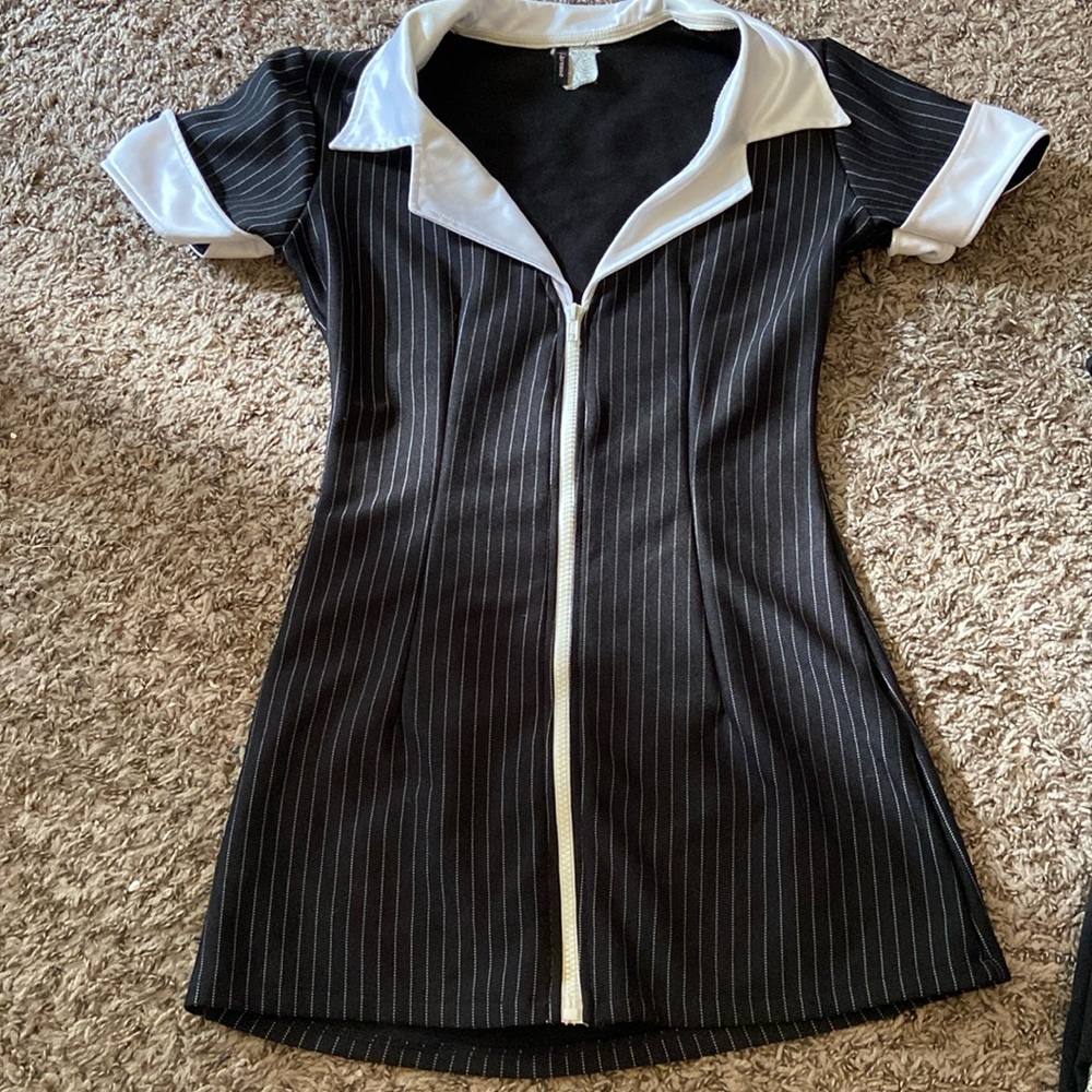 Leg Avenue dress. Lightly worn, in great condition.